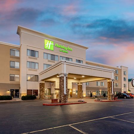 Holiday Inn & Suites Wausau-Rothschild, An Ihg Hotel Exterior photo